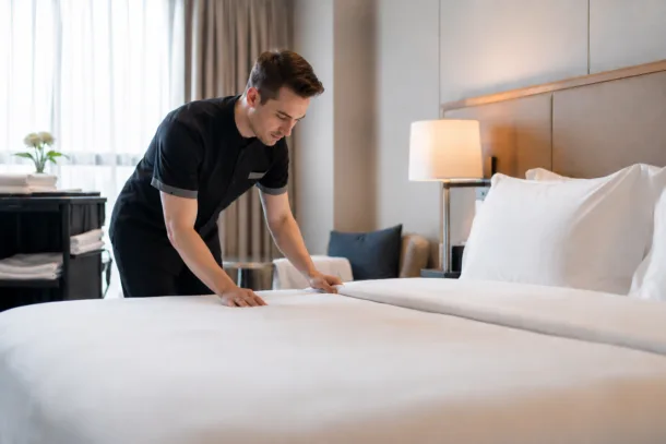 hotel labor costs